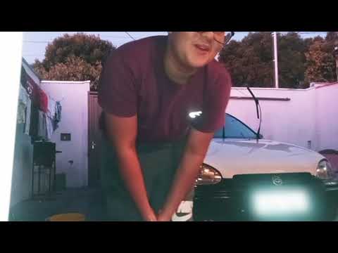 lavando o carro da minha mãe.