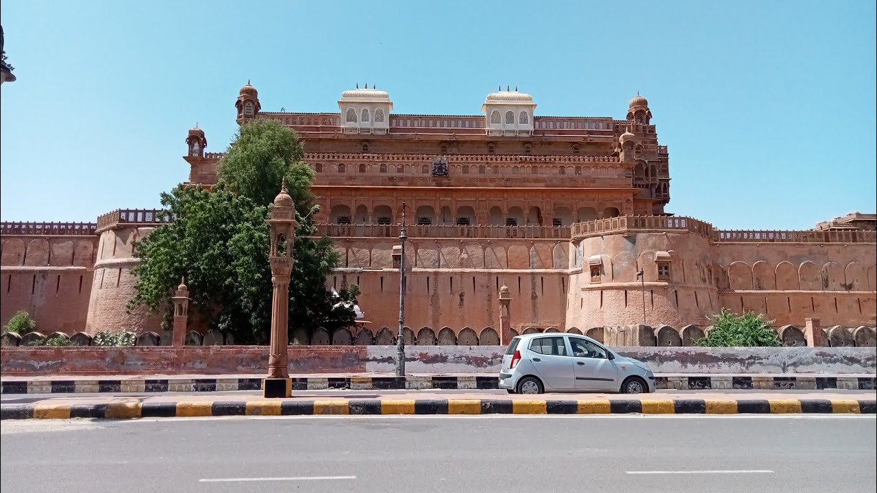 JUNAGARH FORT Bikaner history  (in Hindi ) guided Tour of & museum |जूनागढ़ का किला(बीकानेर) part 1