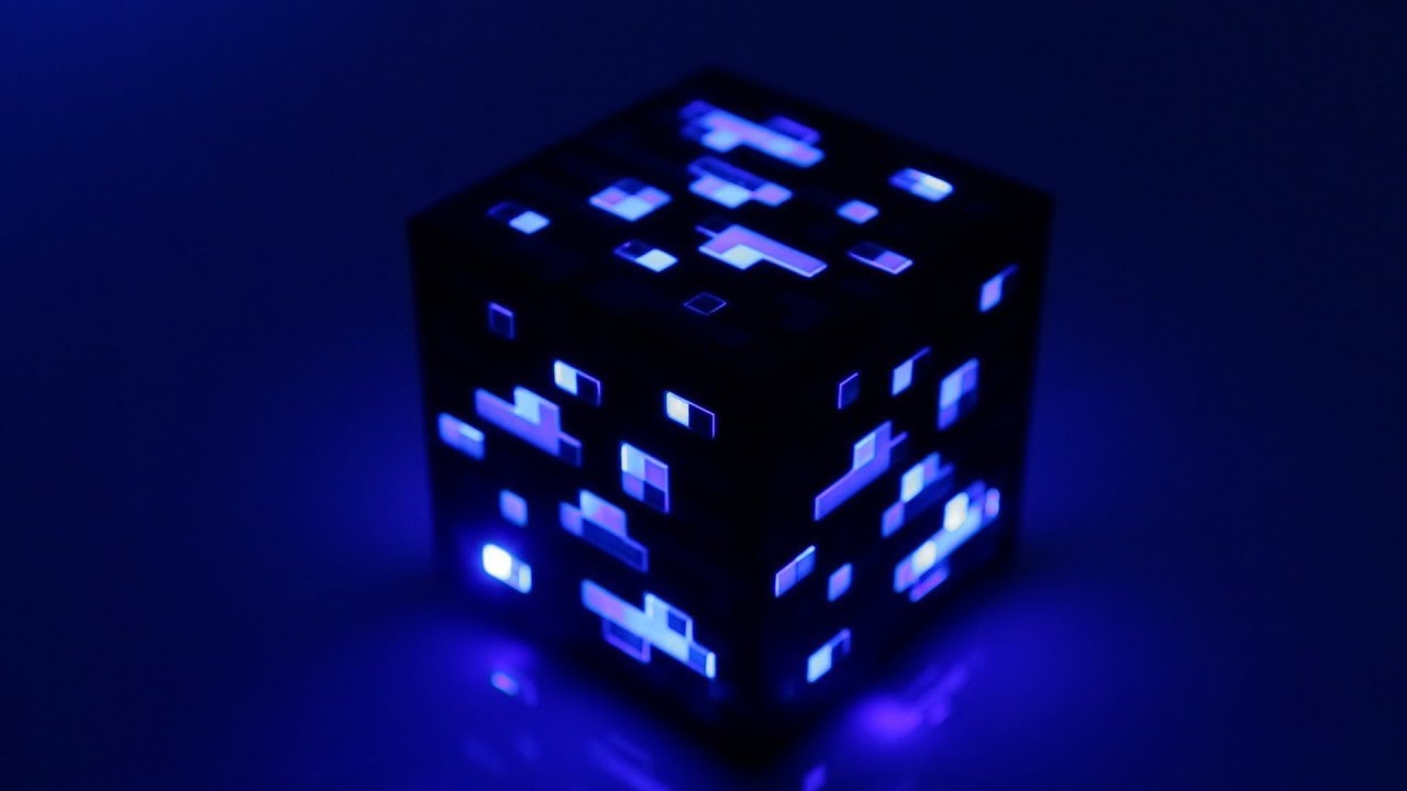 What's inside a diamond ore ? | minecraft  / mr. gaming legends ronit