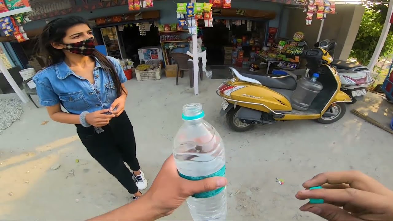 #youtune ||#youtubechannel Helped a cute girl in the?? | she gives number his for ??